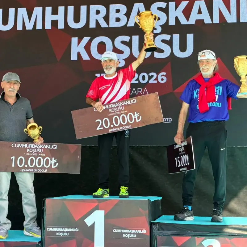 75 Yaşındaki Spor İnsanı Cumhurbaşkanlığı Yarı Maratonu'nda Şampiyon Oldu