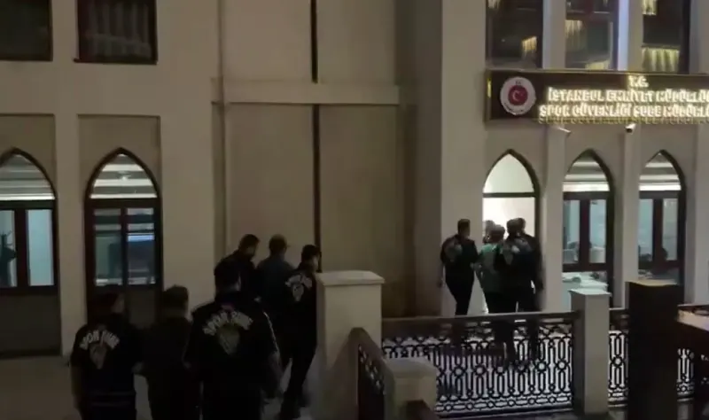 Galatasaray ve Barcelona Maçı Öncesinde Karaborsa Bilet Operasyonu Düzenlendi