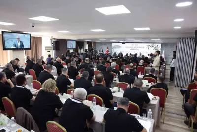 Eskişehir İl Sağlık Müdürü Yaşar Bildirici İzmir'deki Kritik Toplantıda Yer Aldı