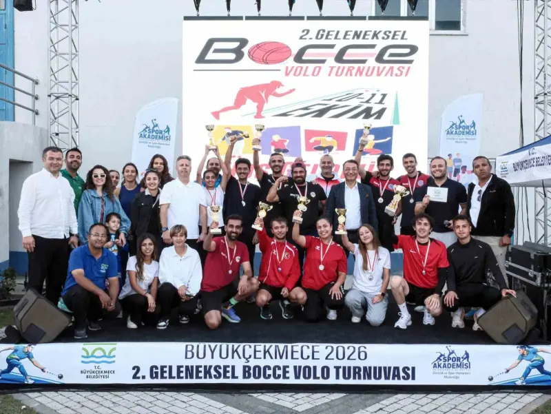 Büyükçekmece'de Düzenlenen Bocce Volo Turnuvası'nda Heyecan Doruktaydı