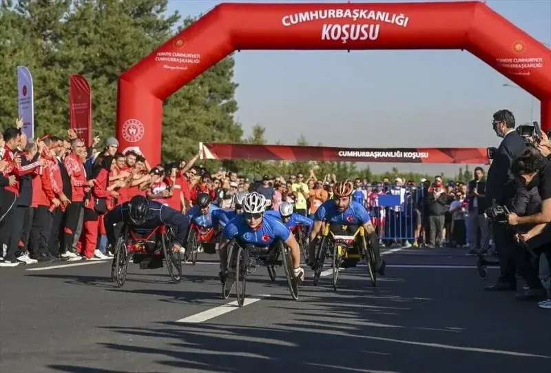 Ankara’daki Cumhurbaşkanlığı Yarı Maratonu’na Bağcılar Damgası