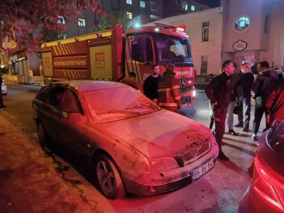 Batman'da Park Halinde Alev Alan Otomobil Mahallelinin Çabasıyla Söndürüldü