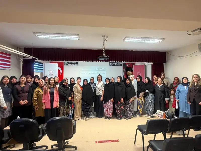 Eskişehir'de Velilere Çocuğun Benlik Saygısı Semineri Verildi