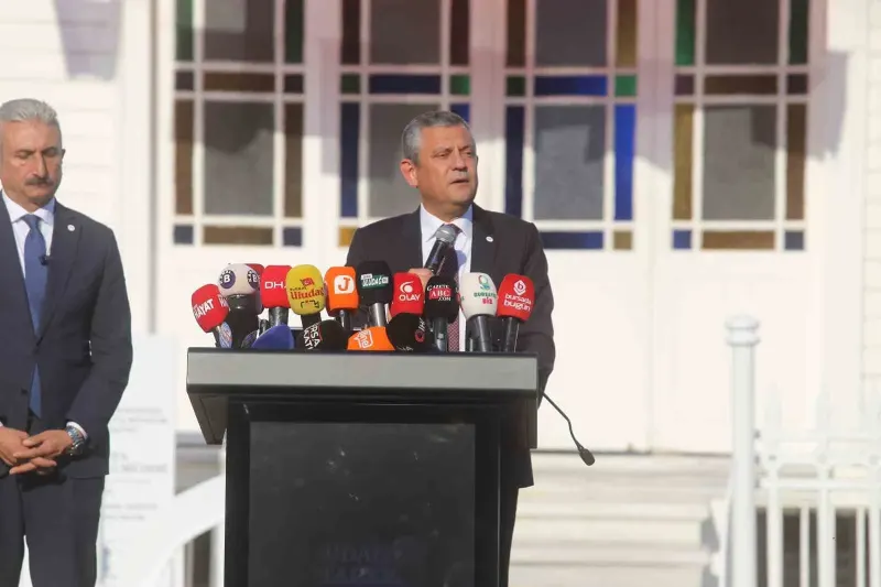 Özgür Özel Mudanya Mütarekesi Yıl Dönümü Programında Vatandaşlarla Buluştu