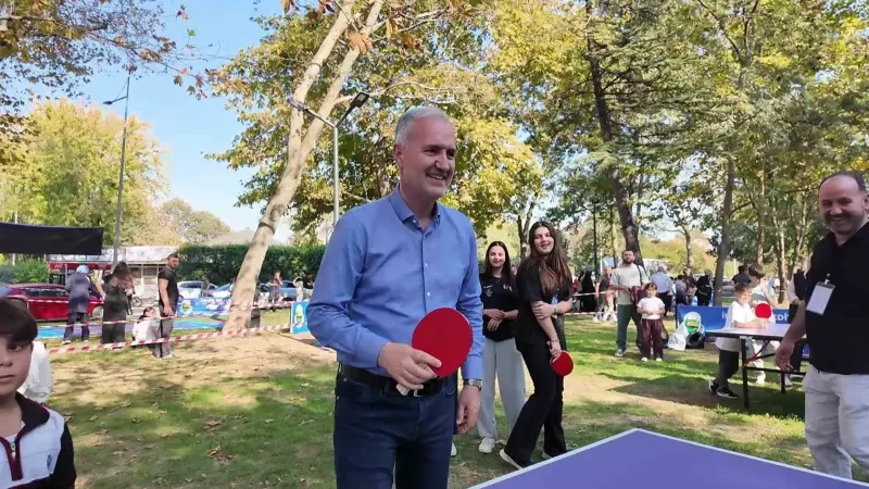 İnegöl Belediyesi Tarafından Düzenlenen İkinci Spor Şenliğinde Çocuklar Buluştu