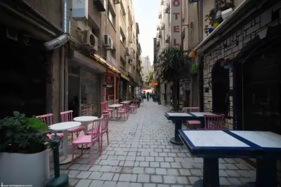 İzmir Alsancak Kıbrıs Şehitleri Caddesi’nde Zemin Yenileme Çalışmaları Başladı