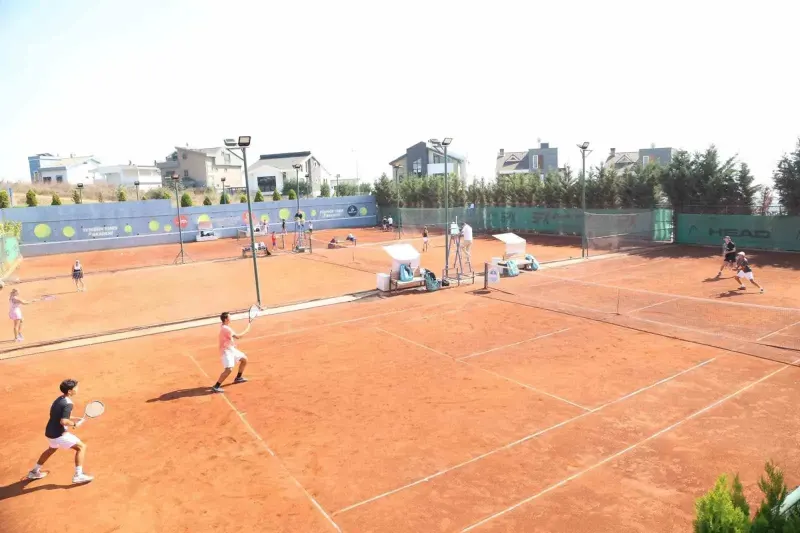 Nilüfer'de Uluslararası Tenis Turnuvası Sona Erdi