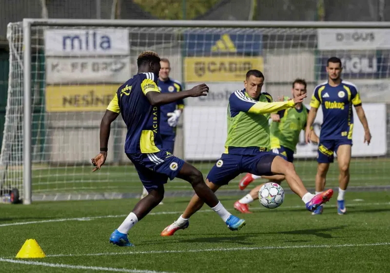 Fenerbahçe, Aston Villa Karşılaşmasının Antrenmanlarına Devam Ediyor