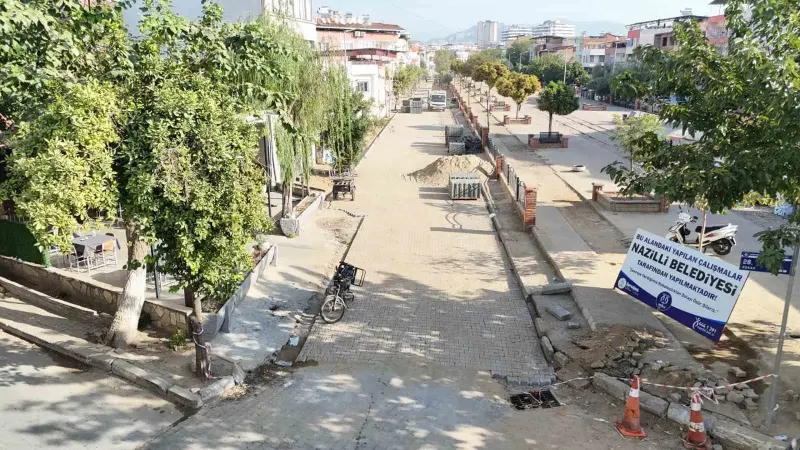 Nazilli Belediyesi Yeni Mahalle'de Yol Yenileme Çalışmalarını Sürdürüyor