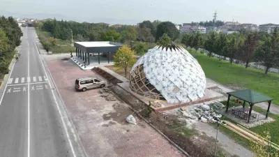 Gölcük Belediyesi Tarafından Kadınlara Özel Olarak Hayata Geçirilen Günevi Projesinde İnşaat Çalışmaları Sürüyor