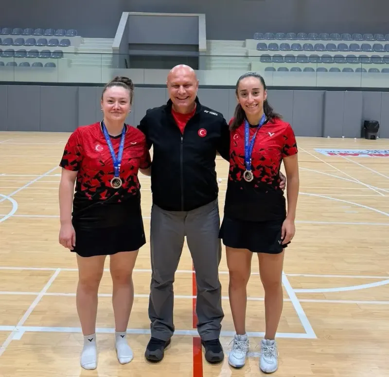 Erzincanlı Badmintonculardan Uluslararası Organizasyonda Madalya Başarısı