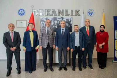 Erzincan Binali Yıldırım Üniversitesi İlahiyat Fakültesi Dekanlığına Prof. Dr. Aktepe Yeniden Atandı