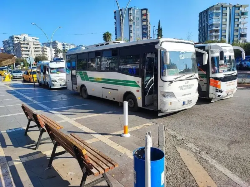 Adana'da Toplu Taşıma Fiyatlarına Zam Yapıldı