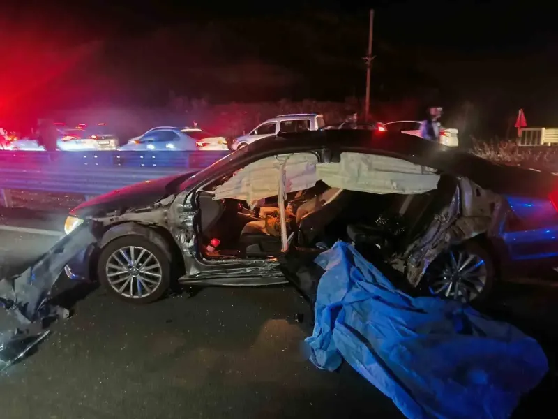 Bingöl'de Bariyerlere Çarpan Otomobil Faciasıyla İlgili Acı Haber: 2 Ölü, 2 Yaralı