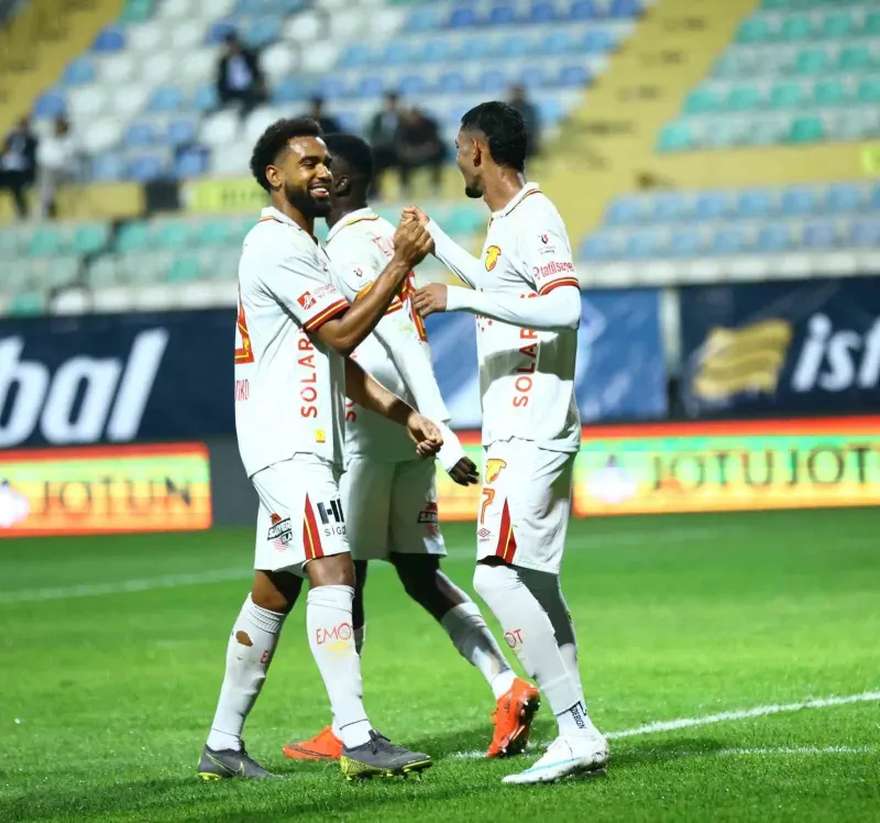 Trendyol Süper Lig'de Göztepe Deplasmanda Eyüpspor'u 4-0 Mağlup Etti