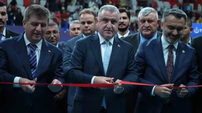 Bakan Bak Kırıkkale'de Yeni Spor Salonunun Açılışını Gerçekleştirdi