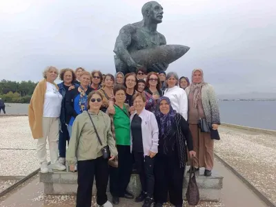 Sarıgöllü Kadınlar Çanakkale Ziyaretinde Tarihi Yerleri Gezdi