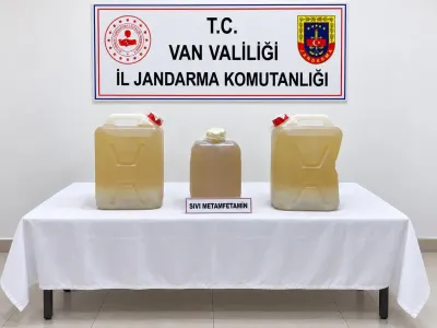 Van'da Düzenlenen Narkotik Operasyonunda Onlarca Kilogram Sıvı Metamfetamin Yakalandı