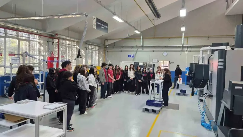 Eskişehir Model Fabrika İstanbul Fen Lisesi Gençlerini Ağırladı