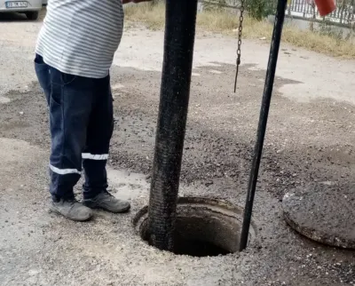 Lüleburgaz’da Yağmur Suyu Hattından Çıkan Şaşırtıcı Eşya Bavul Oldu