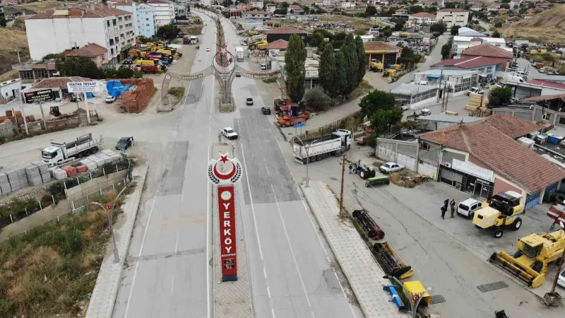 Yozgat Yerköy İle Kırşehir Çiçekdağı Sınırı Sokak Ortasından Geçiyor