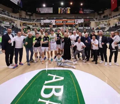 Başkan Şeniz Doğan: Y. Denizli Basket Şehrimizin Gurur Kaynağı Oldu