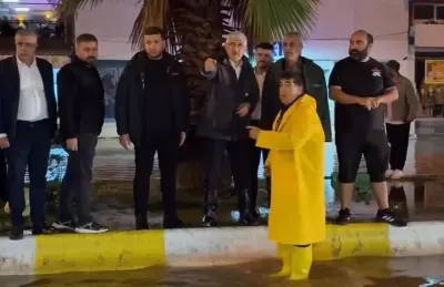 Adıyaman Kahta'da Şiddetli Sağanak Yağış Hayatı Felç Etti