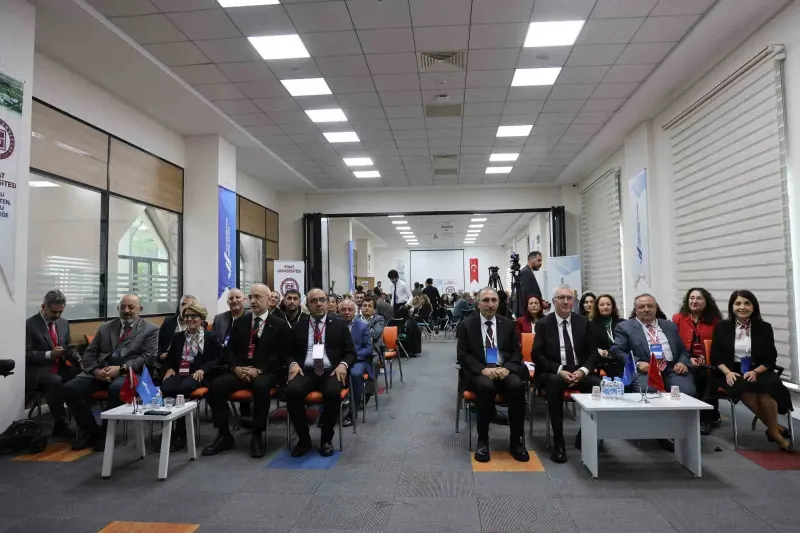 Elazığ'da YÖKAK ve Fırat Üniversitesi İş Birliğiyle Değerlendirici Eğitimi Başladı