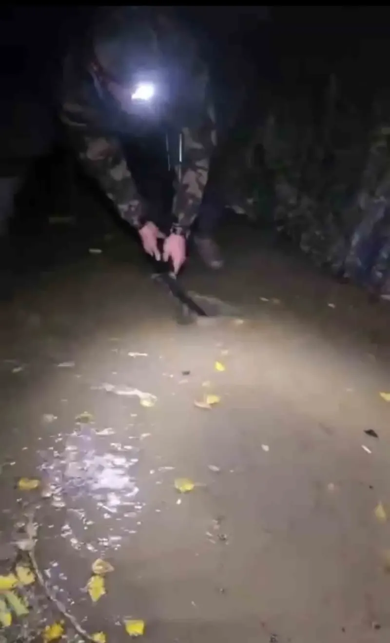 Hazar Gölü Kıyısında Kamp Yapan Vatandaşlar Şiddetli Fırtınaya Yakalandı