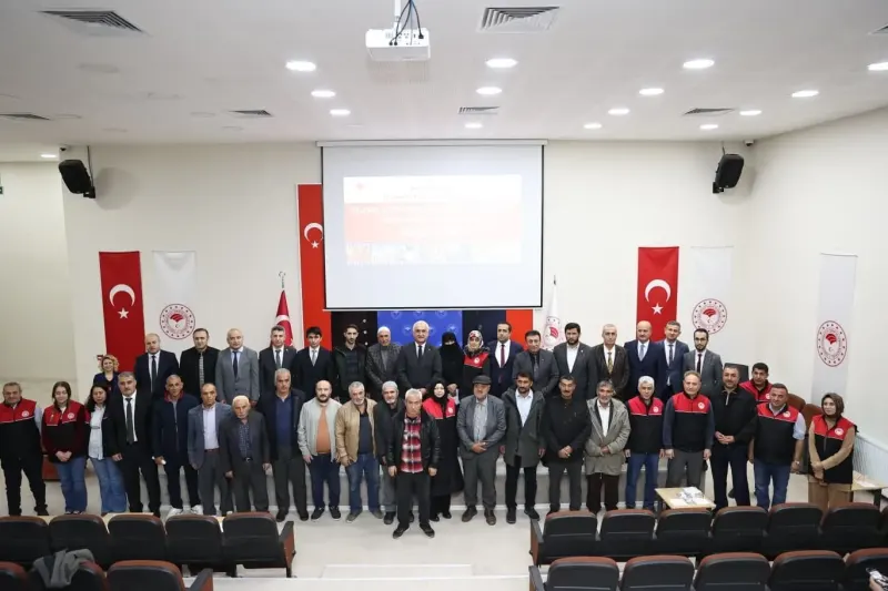 Muş'ta Arıcılığı Geliştirme Projesi Kapsamında Yüz Arıcıya Bin Kovan Dağıtıldı