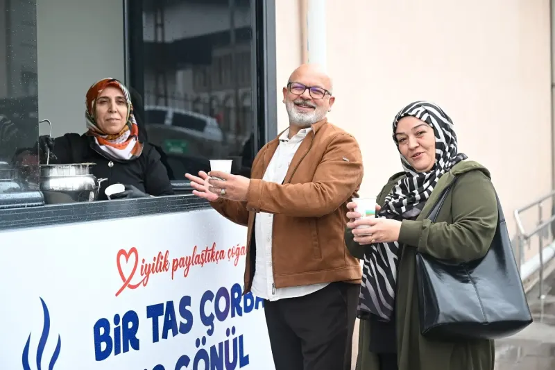 Yeşilyurt Hastanesinde Vatandaşlara Sıcak Çorba İkramı Başladı