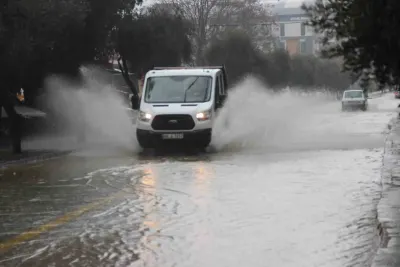 Muğla İçin Şiddetli Yağış ve Fırtına Uyarısı