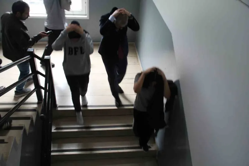 Bingöl'de Binlerce Öğrenci İçin Gerçekçi Deprem Tatbikatı