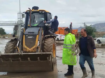 Elazığ Yurtbaşı Beldesinde Sel Felaketinin Yaraları Sarılıyor