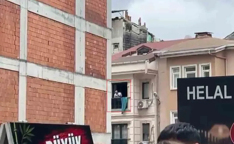 Fatih te Tahliye Kararına Öfkelenen Kiracı Havaya Ateş Açtı