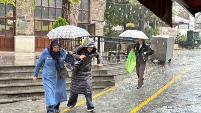 Bursa'da Şiddetli Yağış ve Fırtına Alarmı: Rüzgar Hızı 80 Kilometreyi Bulacak