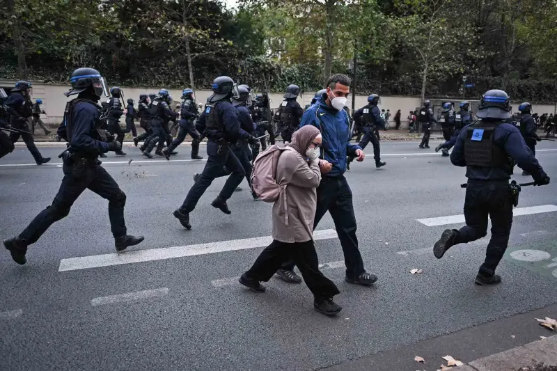 Fransa'daki Öğrenci Protestolarında Katılımcı Sayısı 160 Bini Aştı