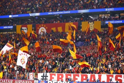Galatasaray ve Barcelona Şampiyonlar Ligi Mücadelesinde İlk Çeyrekte Eşitliği Bozamadı